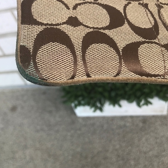 Coach | Wristlet - Picture 4 of 6